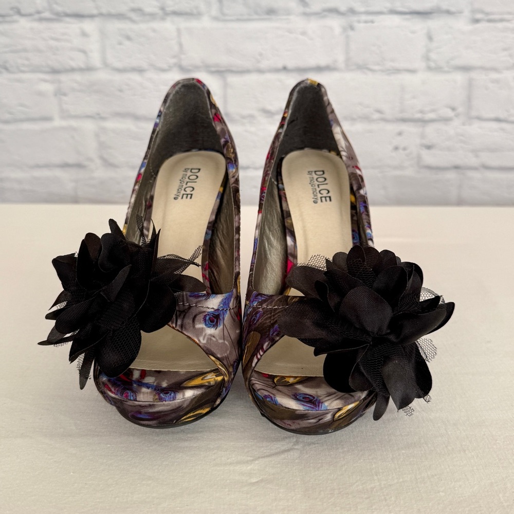Dolce by Mojo Moxy Peep Toe Pumps Heels Peacock